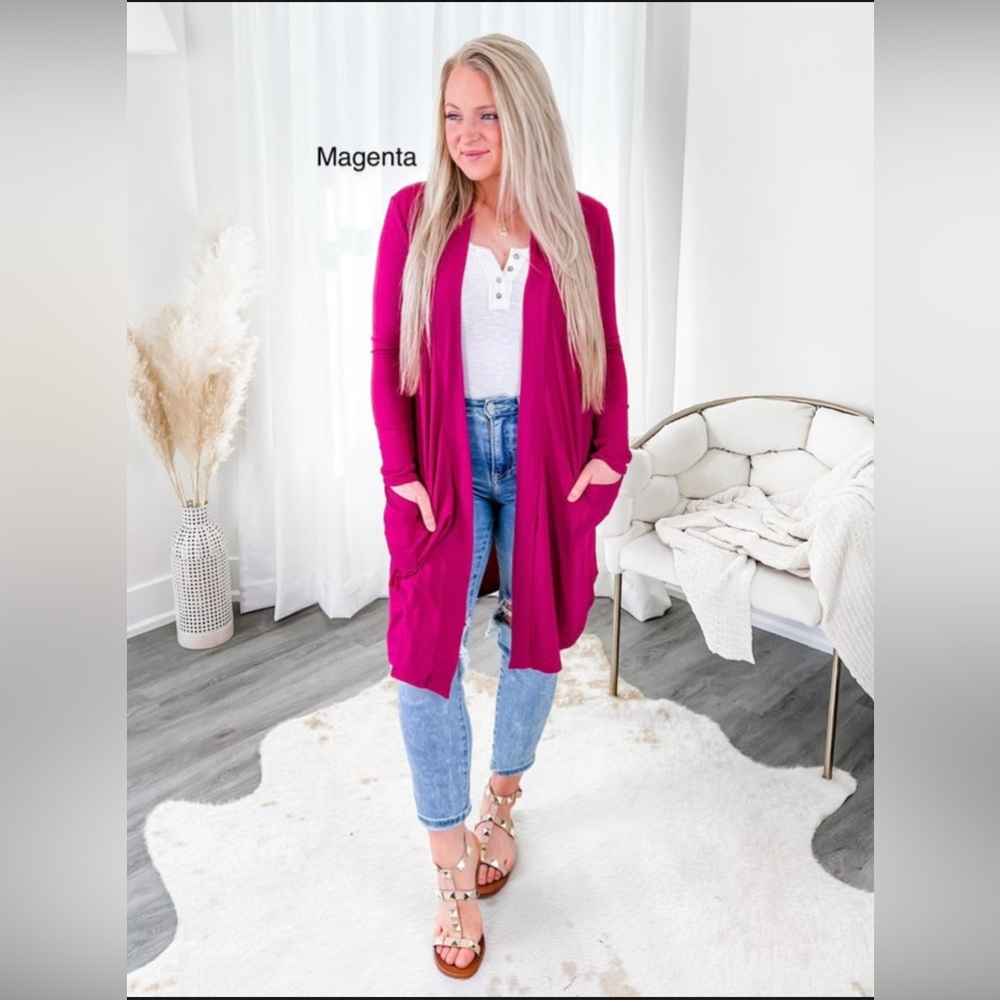 Zenana- Magenta slouchy pocket open cardigan- size medium